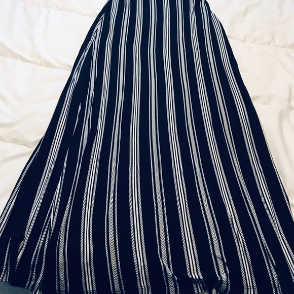 Mini skirt underlay a longer cover - Picture 2 of 3